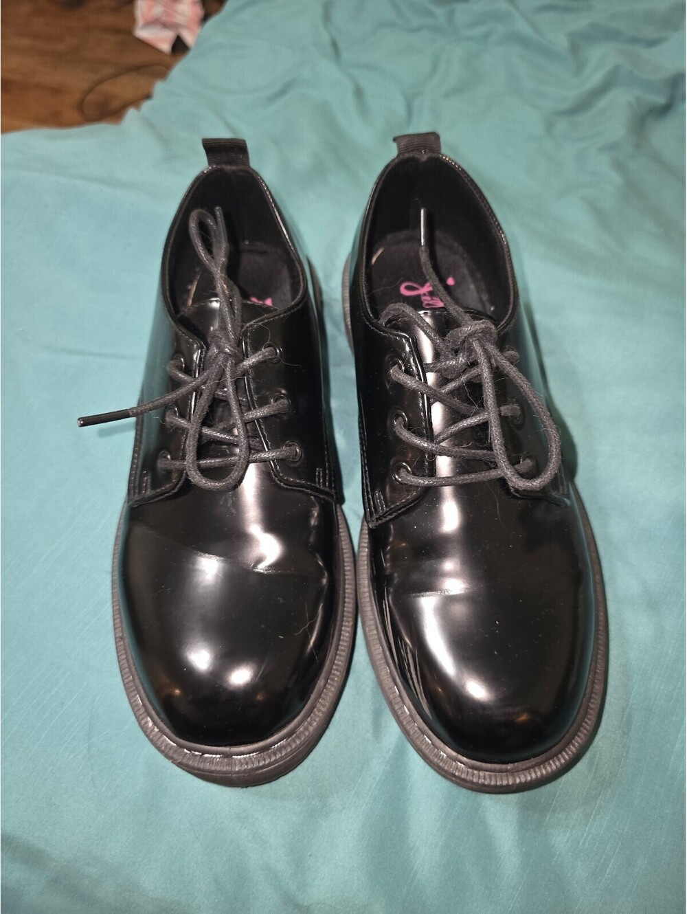 Tie up loafers